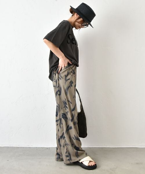 Like a moth.｜半袖ロゴTee [[352005]][C]