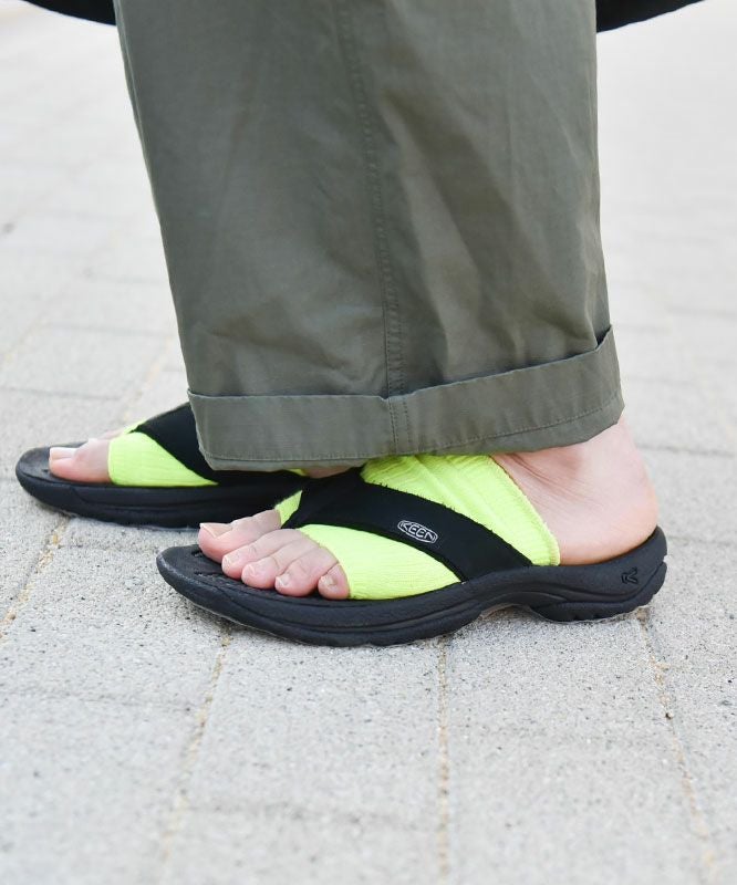  KEEN｜トングサンダル [[1029147]][C]