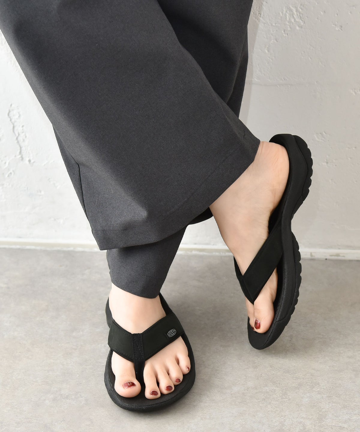  KEEN｜トングサンダル [[1029147]][C]