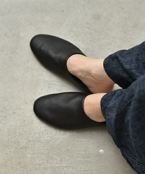 Diu｜オイルレザーミュールサンダル [[125D1630]][C]