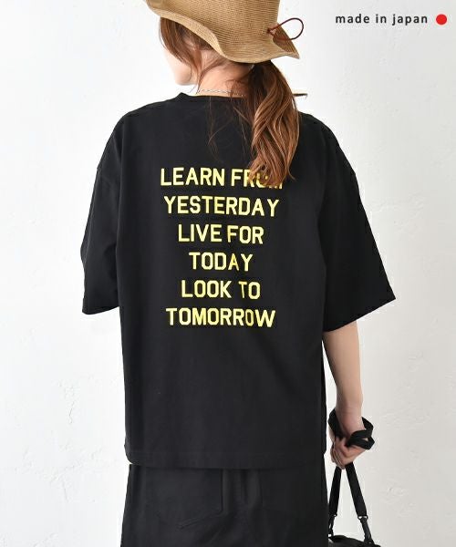 her.｜LOOK TO TOMORROW リラックスフィットTee [[LOOK TO TOMORROW Relax Fit Tee(ハ゛ックフ゜リント)]][C]