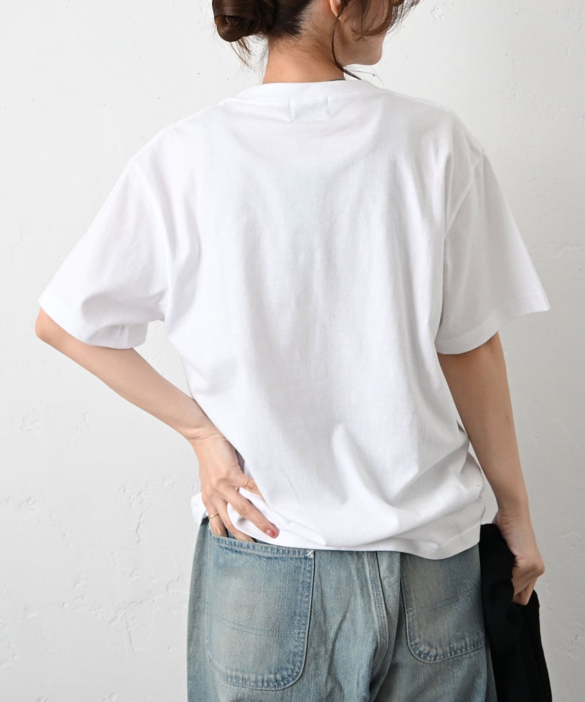 Like a moth.｜Green box Tee [[352007]][C]