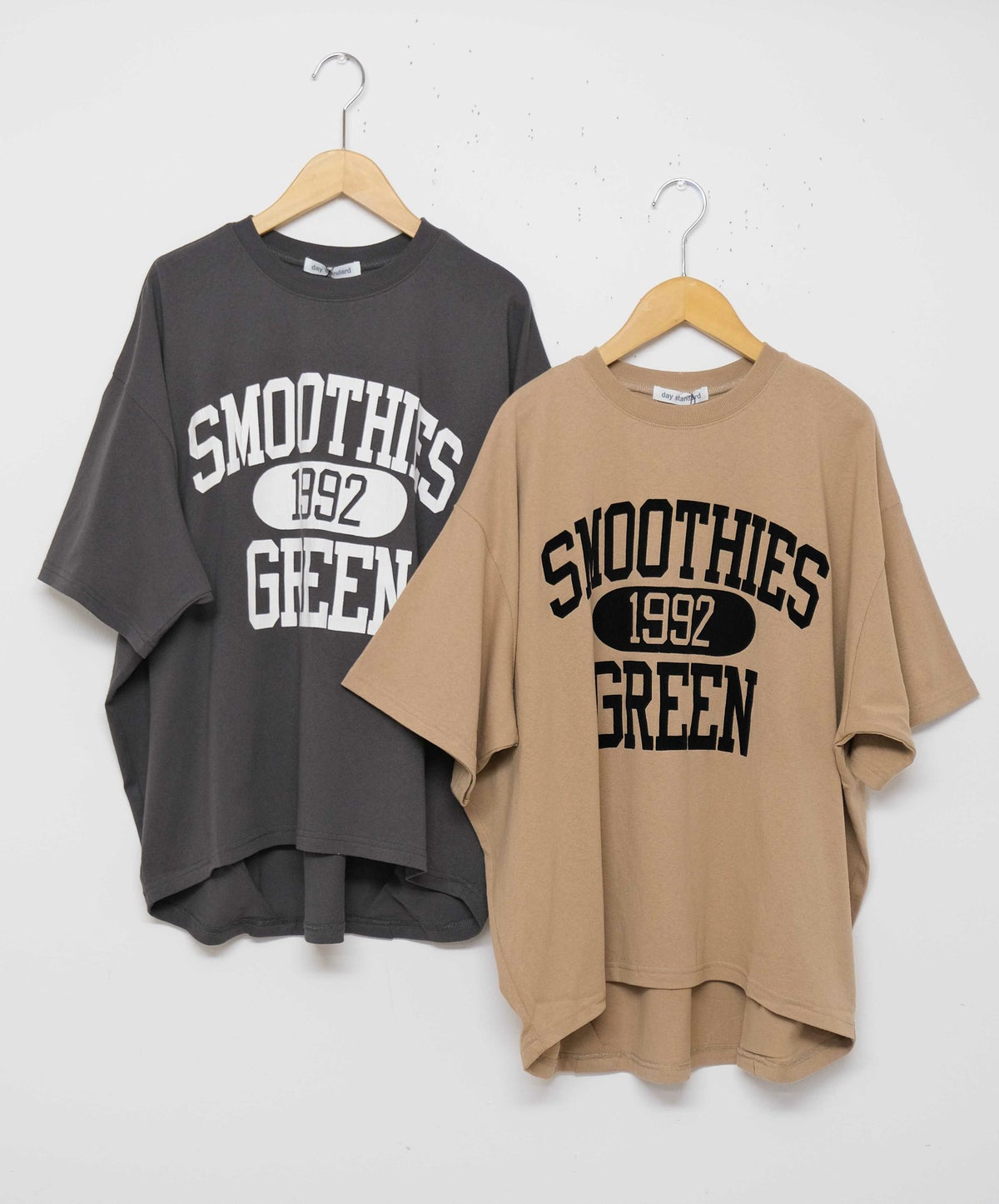 day standard｜"SMOOTHIES" タック入りTシャツ [[W5025212]][D]