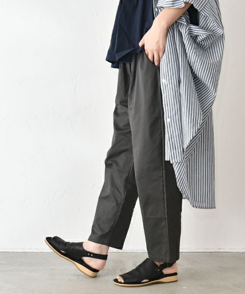 hagumu｜ストレッチツイルテーパードパンツ [[63062181]][C]