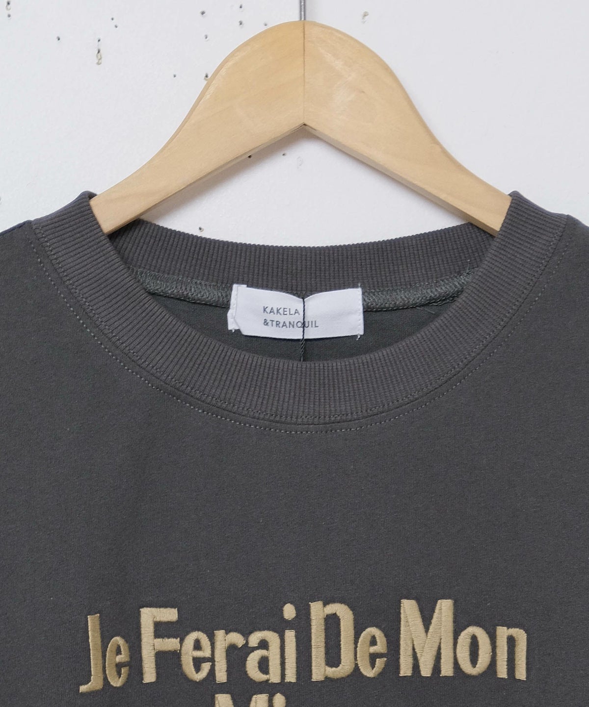 KAKELA&TRANQUIL｜レスラー刺繍Tシャツ [[12504-224-10]][D]