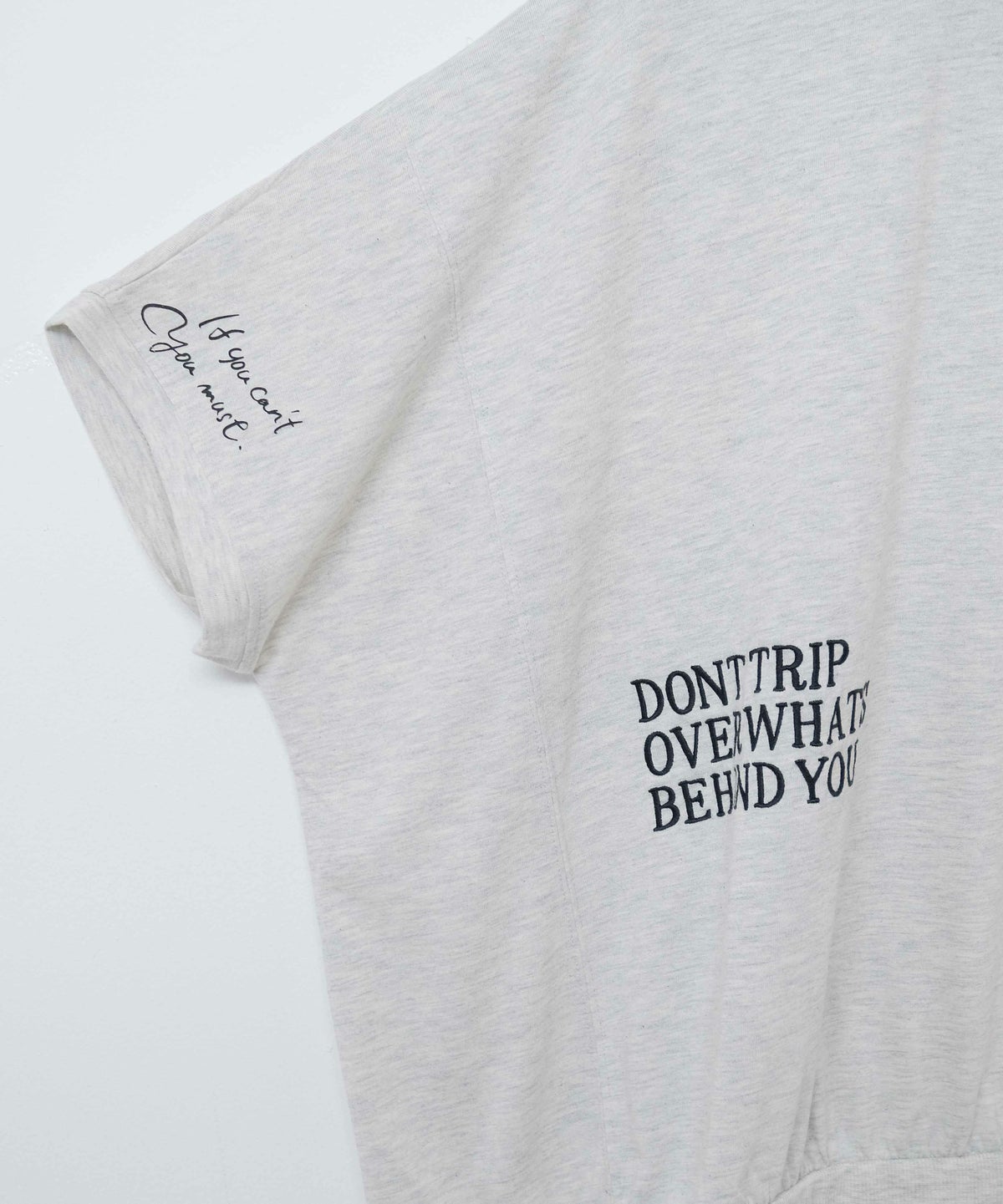 day standard｜ランダムロゴドルマンカットソー [[K52093-28]][D]