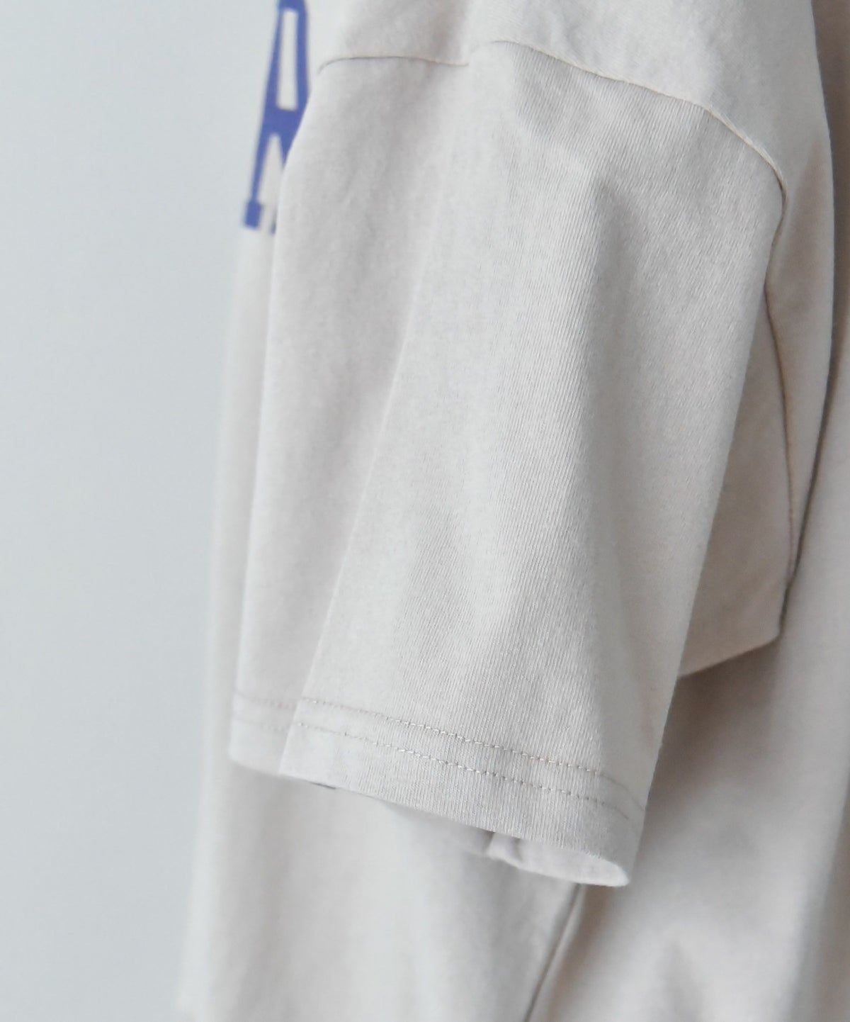 KAKELA&TRANQUIL｜裾リブカレッジロゴプリントクルー [[12505-245-10]]