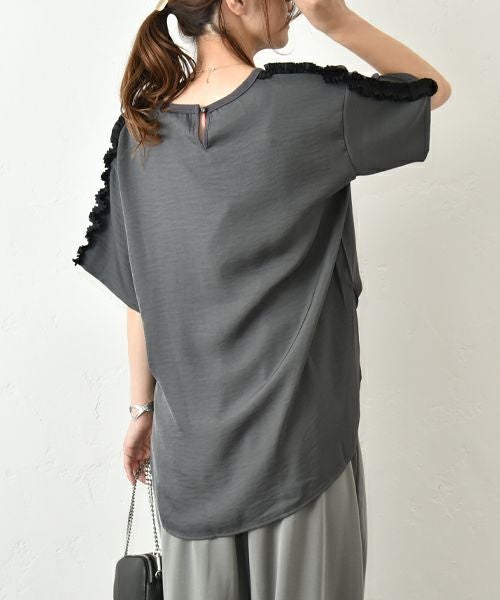 TRANOI.｜ショルダーフリルプルオーバー [[223J278]][C]