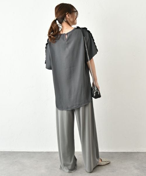 TRANOI.｜ショルダーフリルプルオーバー [[223J278]][C]