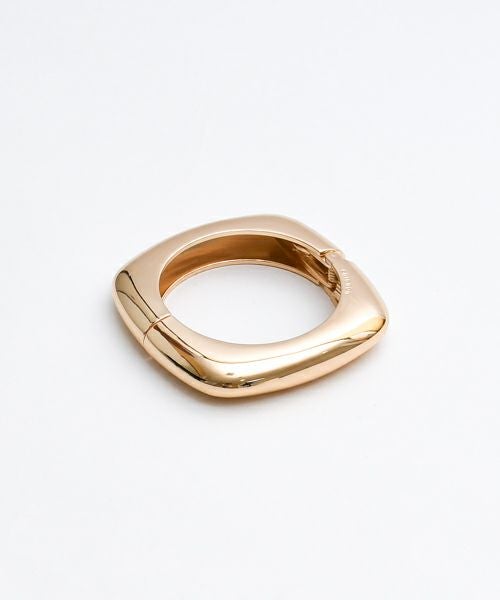 CHIGNON　スクエアプランプバングル ゴールド