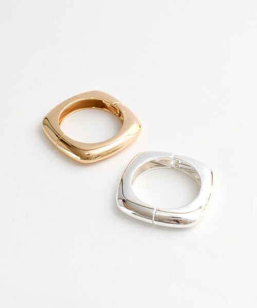 CHIGNON　スクエアプランプバングル