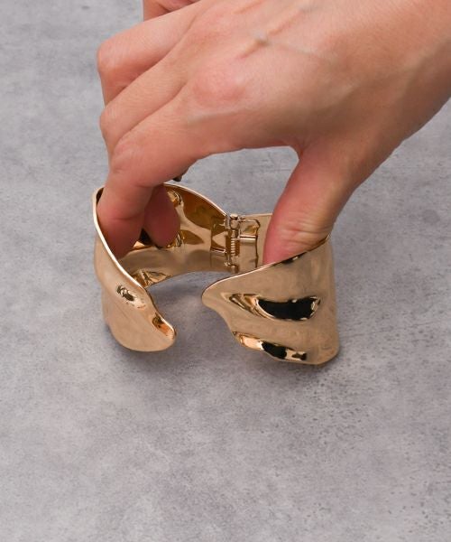 CHIGNON  シニョン リーフワイドバングル