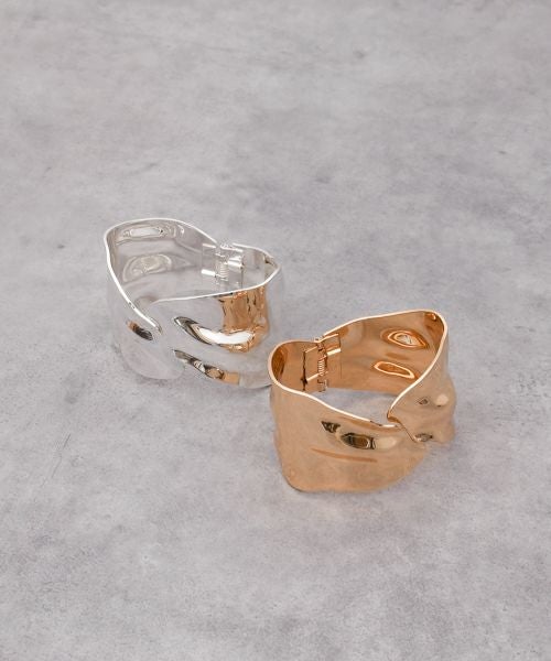 CHIGNON  シニョン リーフワイドバングル