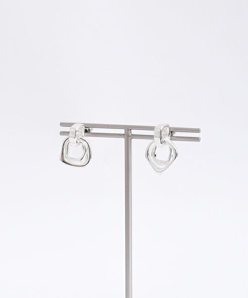 cadu. カドゥ スクエア3連ピアス