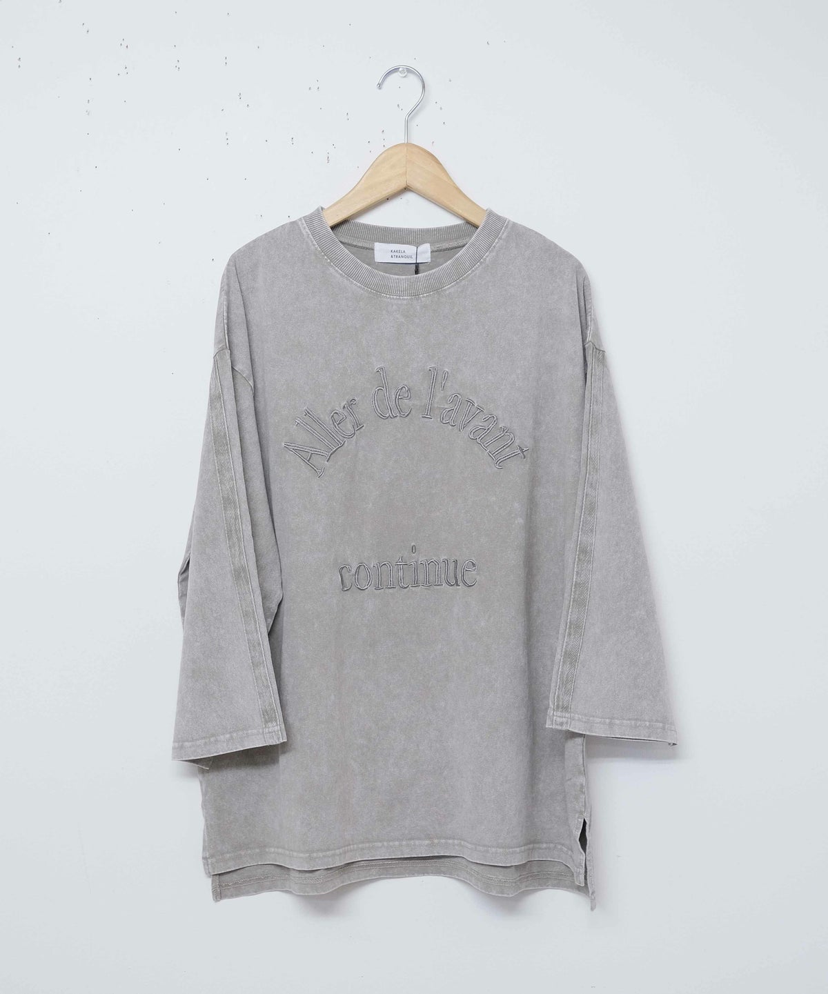 KAKELA&TRANQUIL｜刺繍ロゴクルー7分袖 [[12505-253-10]][D]