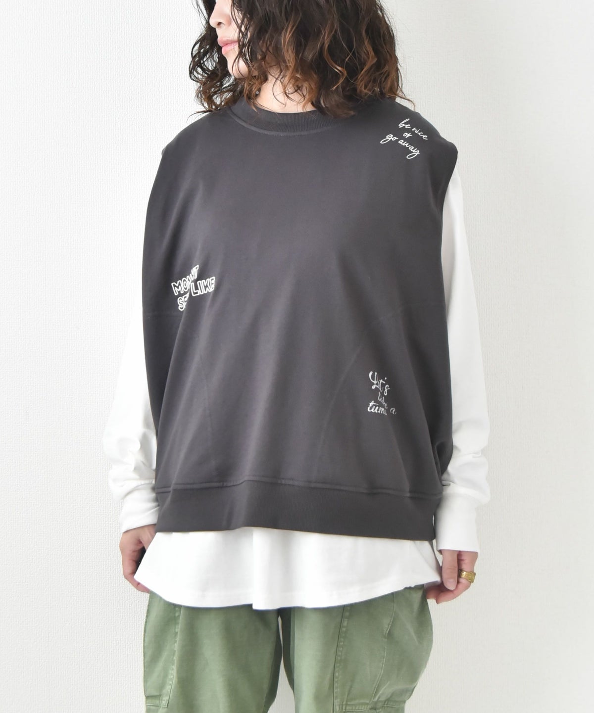  day standard｜ランダムロゴクルーベスト [[A53019-28]][D]