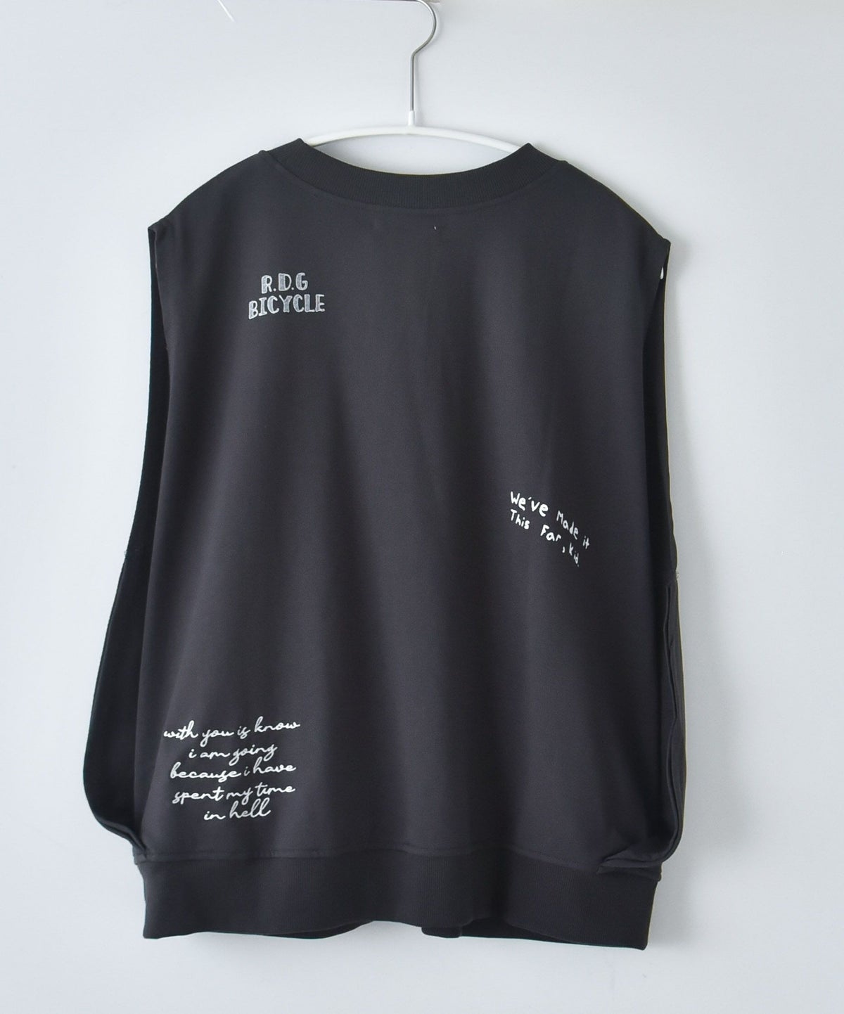 day standard｜ランダムロゴクルーベスト [[A53019-28]][D]