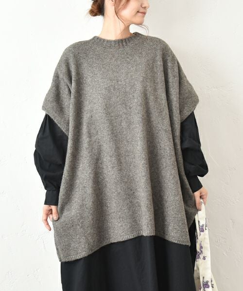 hagumu｜脇スリットポンチョベスト [[125698]][C]hagumu｜脇スリットポンチョベスト [[125698]][C]