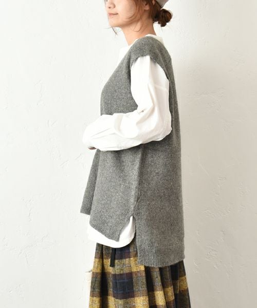 hagumu｜Vネックニットベスト [[125705]][C]