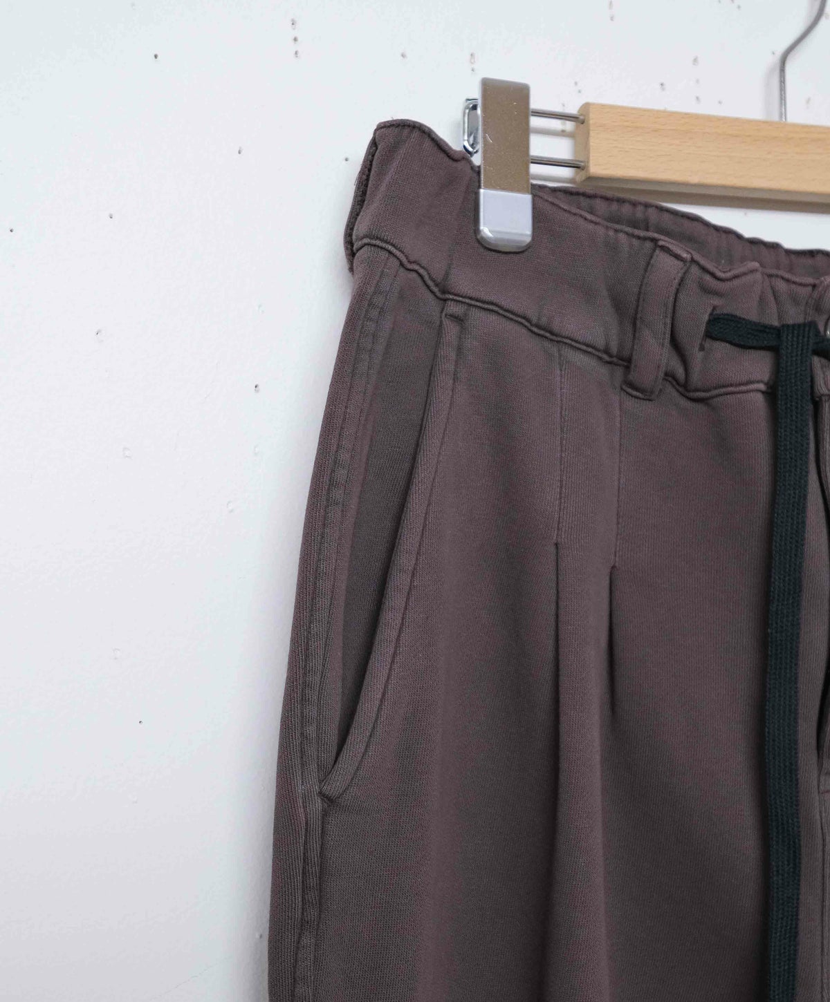 Audience｜ピグメント　ヘビー裏起毛(14オンス)2タックイージーワイドパンツ [[AUD3657]][D]