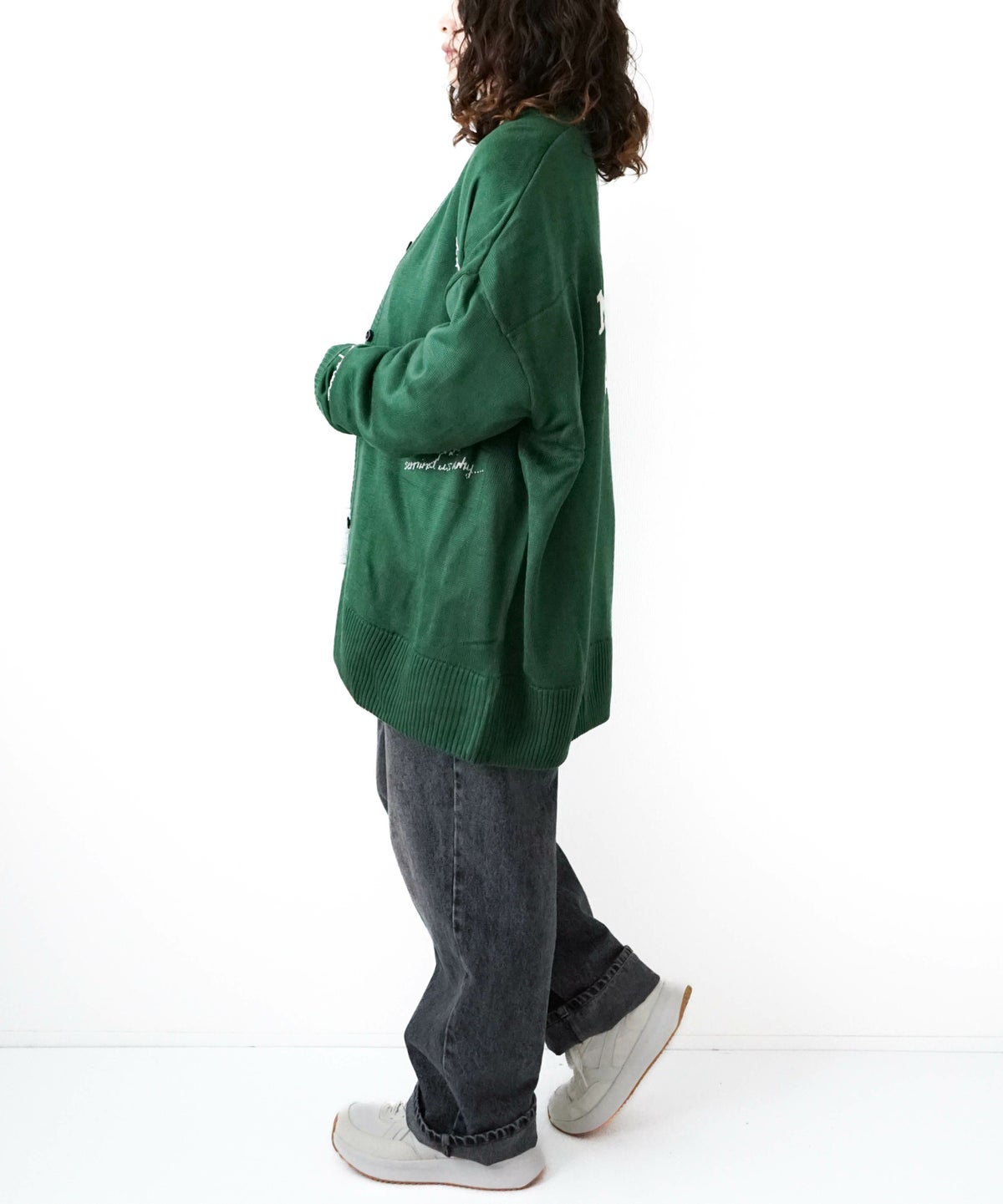 day standard｜ランダムロゴVカーデ [[B53053-28]][D]