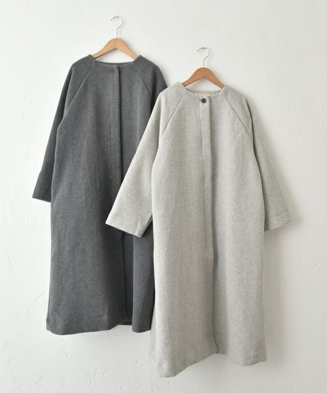 08Mab｜ノーカラーコート [[CF-825HF1278]][C]