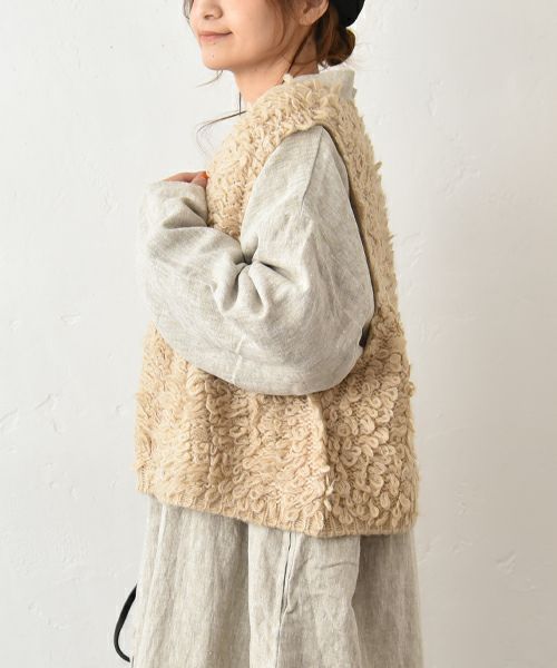 hagumu｜ふわふわループ編みショートベスト [[ha-BE-37]][C]
