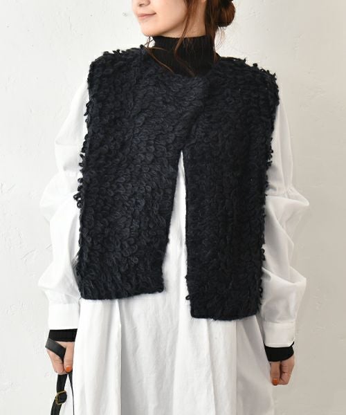 hagumu｜ふわふわループ編みショートベスト [[ha-BE-37]][C]