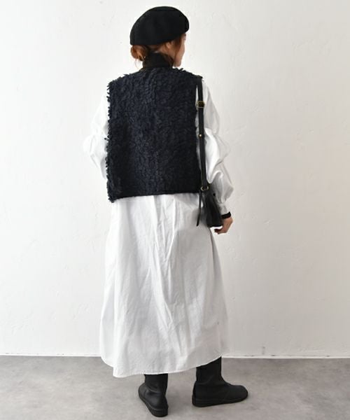 hagumu｜ふわふわループ編みショートベスト [[ha-BE-37]][C]