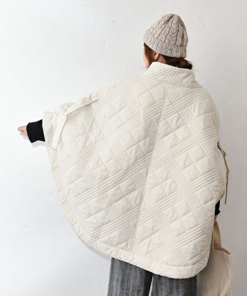 hagumu｜キルティングポンチョ [[32839A431]][C]