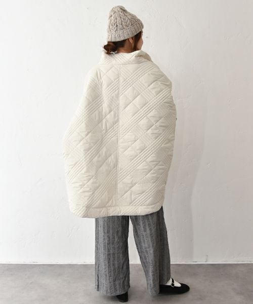 hagumu｜キルティングポンチョ [[32839A431]][C]