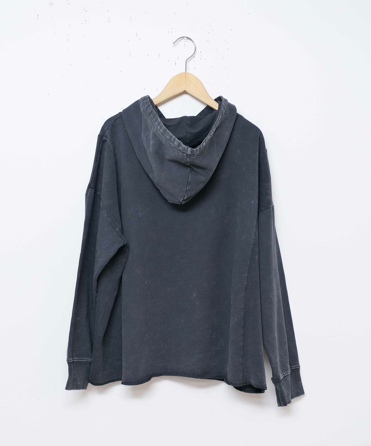 KAKELA & TRANQUIL｜コード刺繍ロゴフーディー [[12509-337-10]][D]