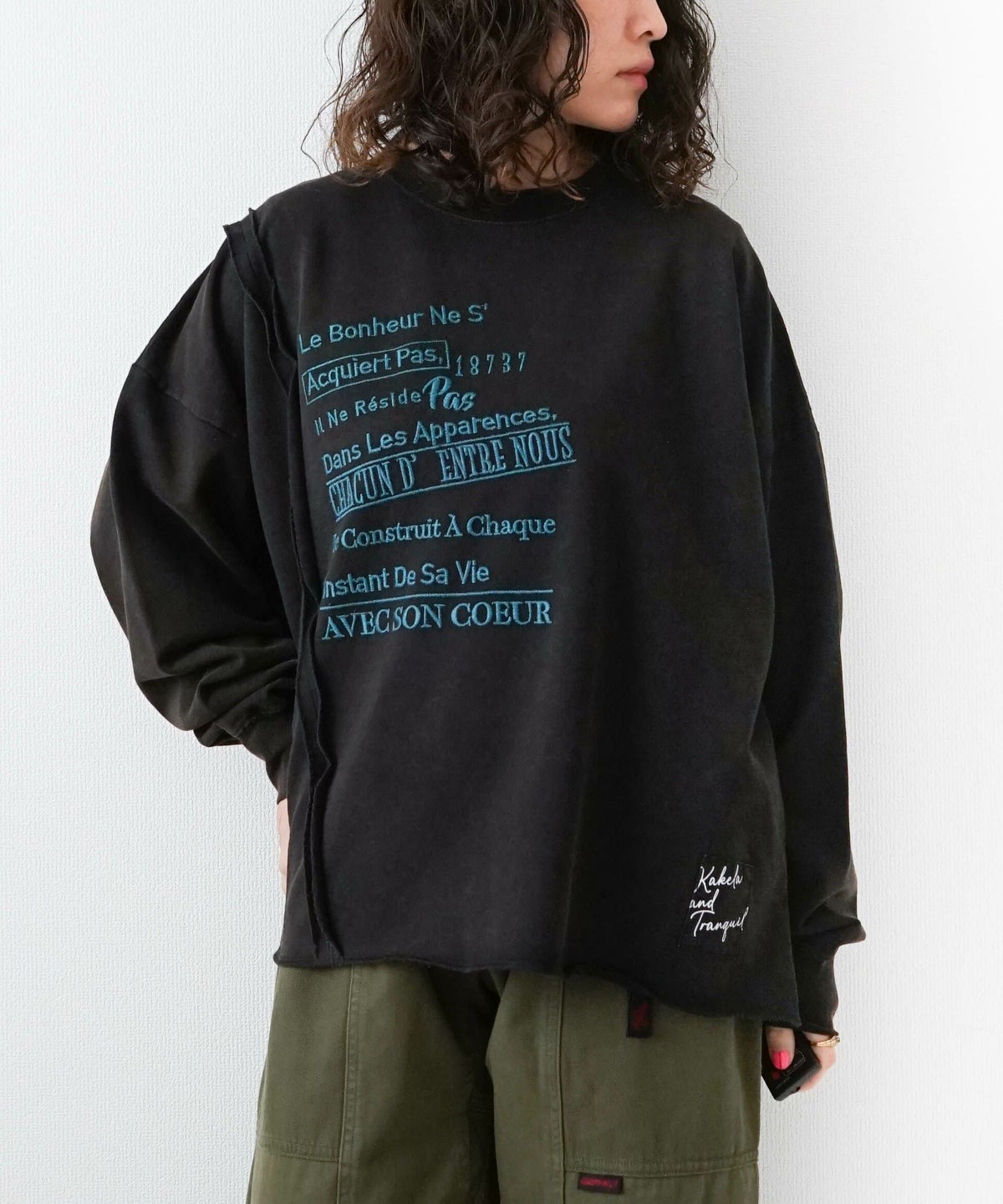 KAKELA & TRANQUIL｜ワイド切り替え刺繍ロゴ [[12510-377-10]][D]