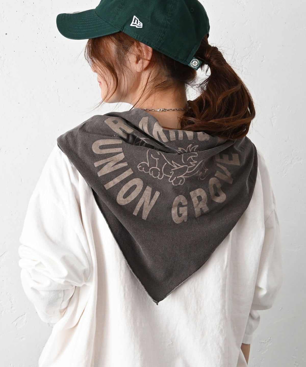  IN THE MARKET｜プリント三角ストール [[C-2536]][C]