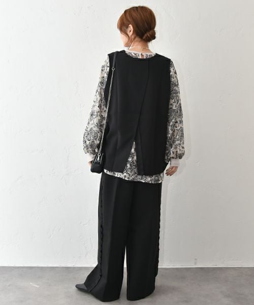 TRANOI.｜バックスリットキーネックジレ [[214R228]][C]