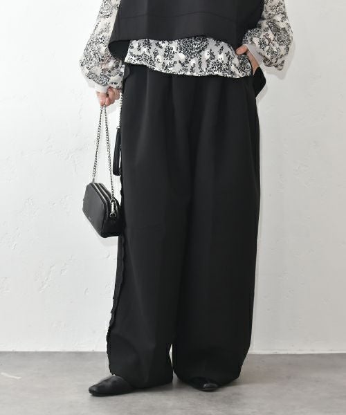 TRANOI.｜サイドプリーツワイドパンツ [[214R514]][C]