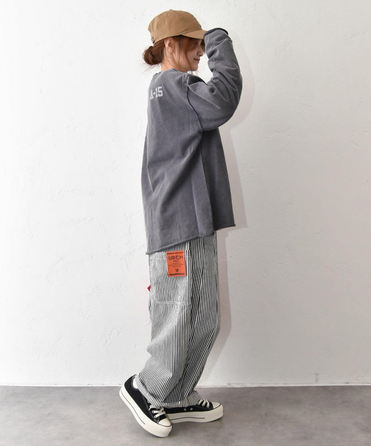 IN THE MARKET｜ピグメントカレッジロゴミニ裏毛ロンT [[C-2512]][C]