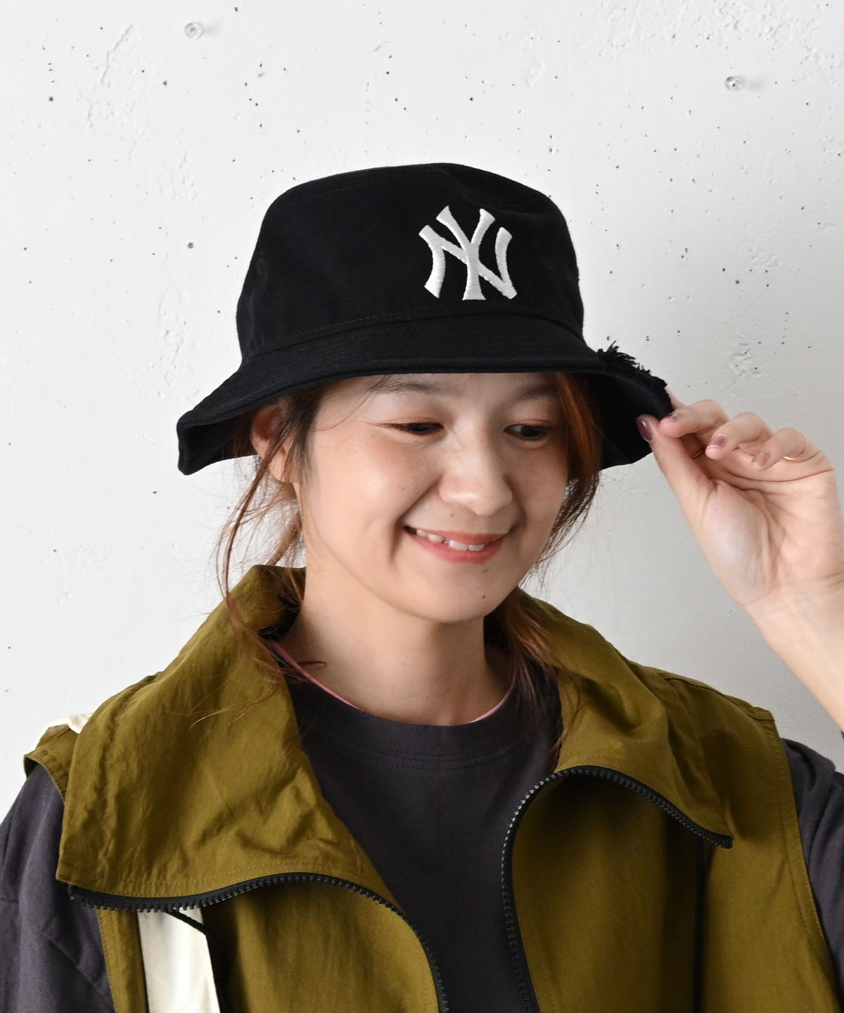 NEW ERA｜BUCKET01 NEYYAN DAMAGED TWILL BLK [[14744774]][C]