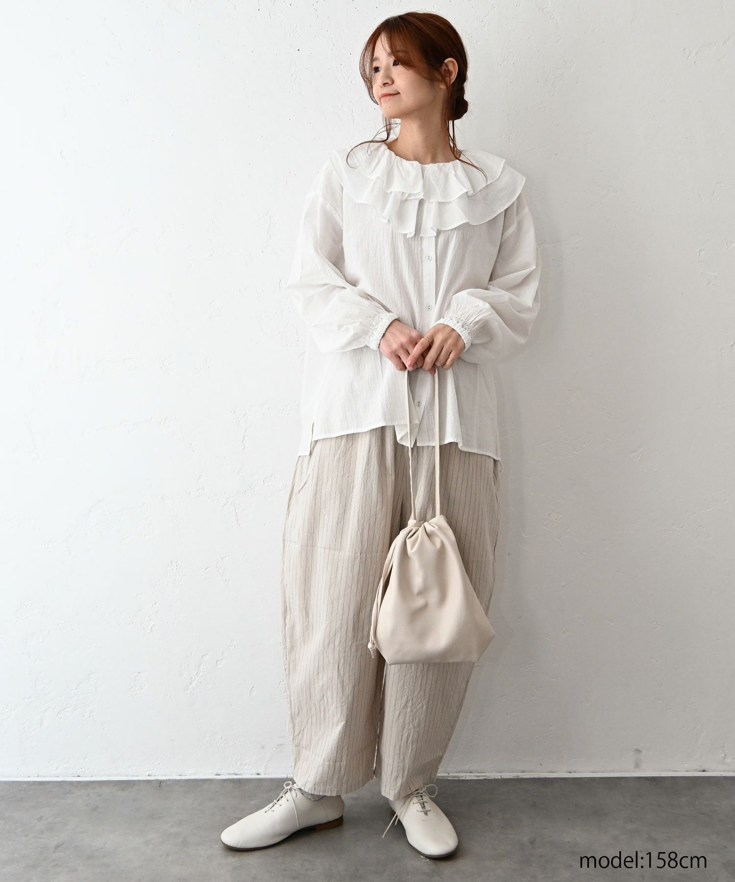 今期新品⭐︎ ista-ire｜ラッフルカラーブラウスhughug ista-ire｜ラッフルカラーブラウス [[4600-6350]][C] | ma28 ONLINE STORE