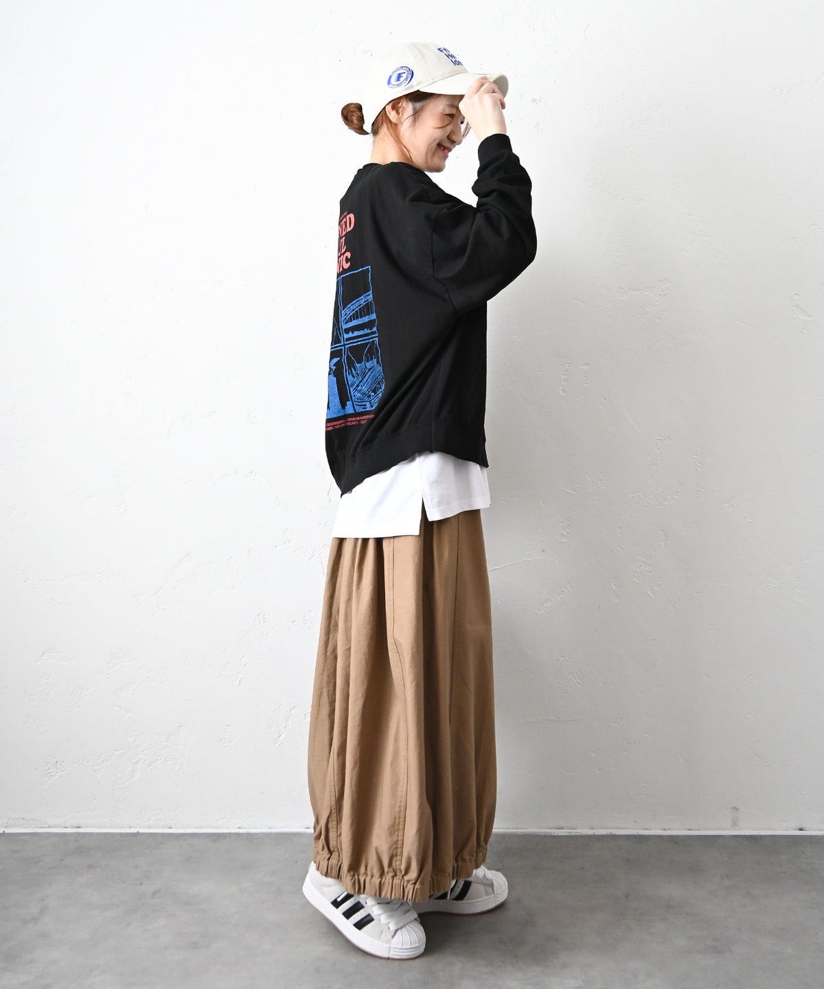 IN THE MARKET｜バックグラフィックルーズロンTee [[C-2548]][C]