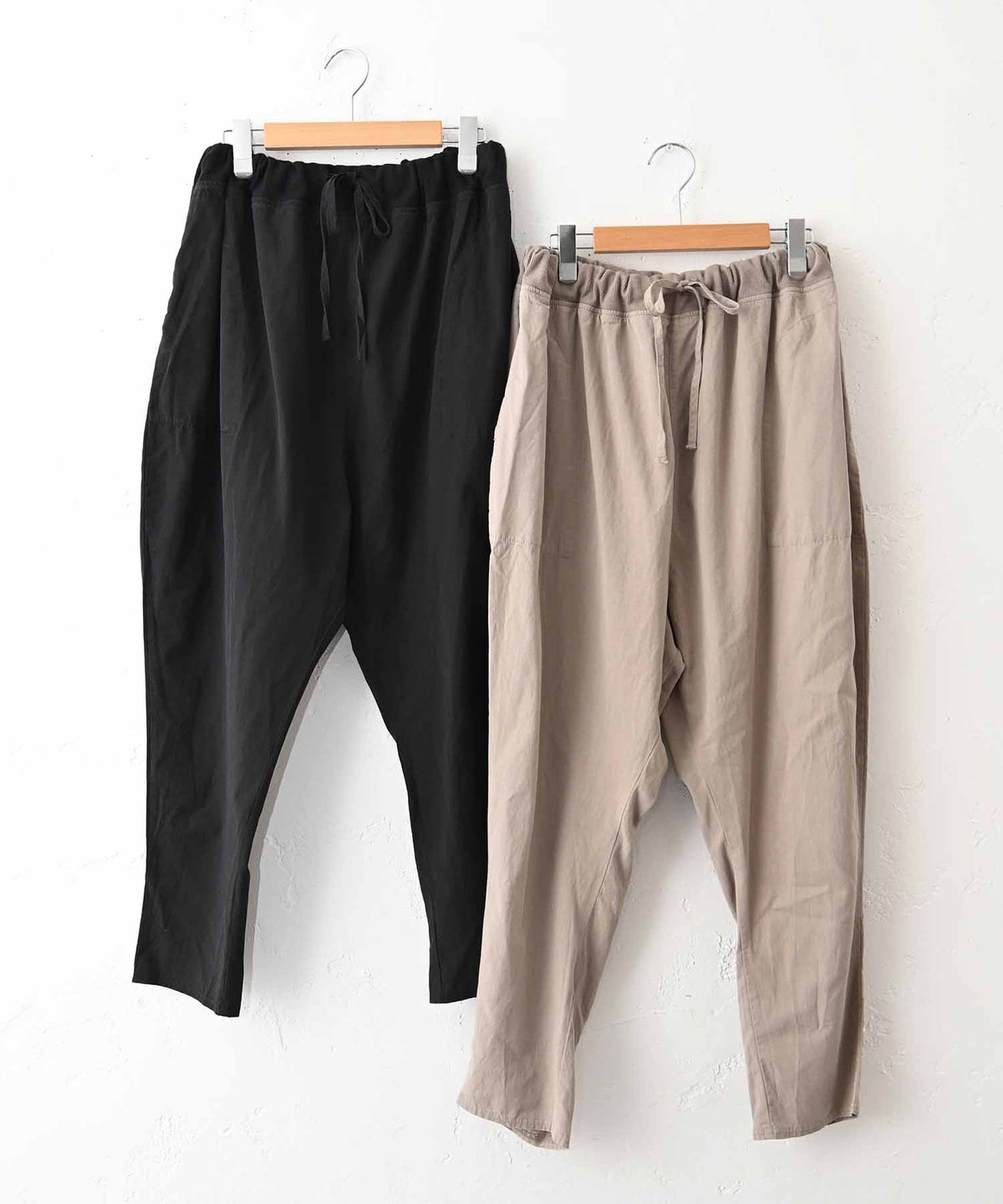  hagumu｜ウエストリブテーパードパンツ [[125711]][C]