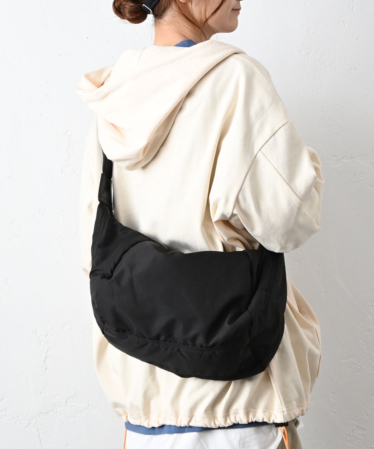 IN THE MARKET｜ナイロンショルダーバック [[Z260121]][C]