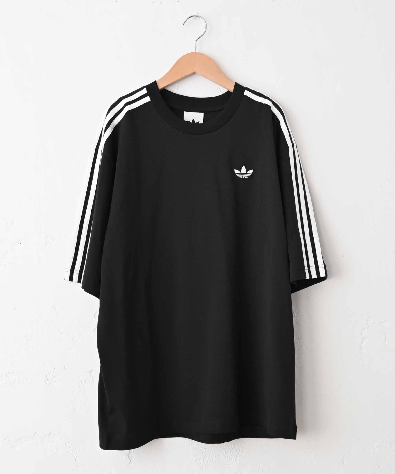 adidas｜ADICOLOR 3-STRIPES OVERSIZED TEE [[V9487(KD4095/KD4096