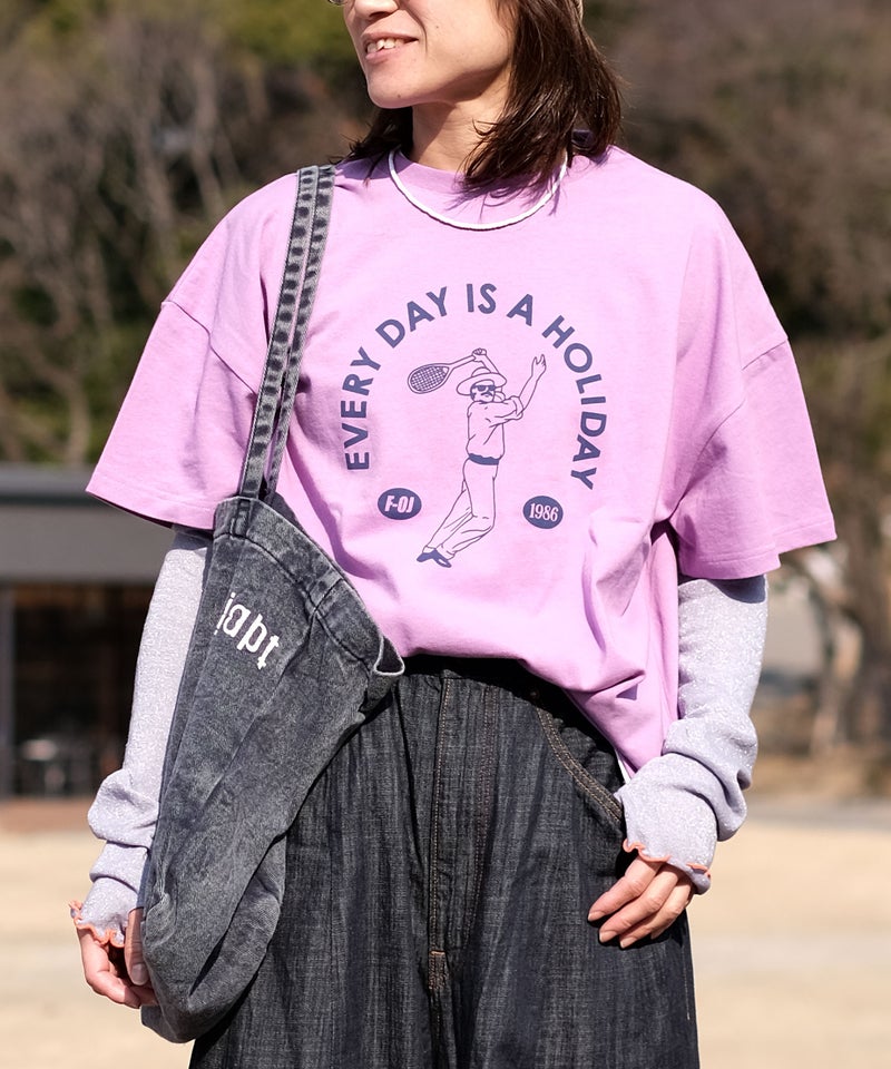 Gives a sense of fullment｜週休7日Tee(プリントロゴ) [[862310]][C]