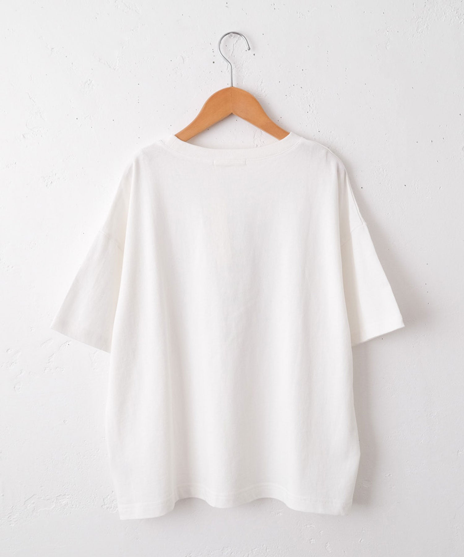 Gives a sense of fullment｜週休7日Tee(プリントロゴ) [[862310]][C