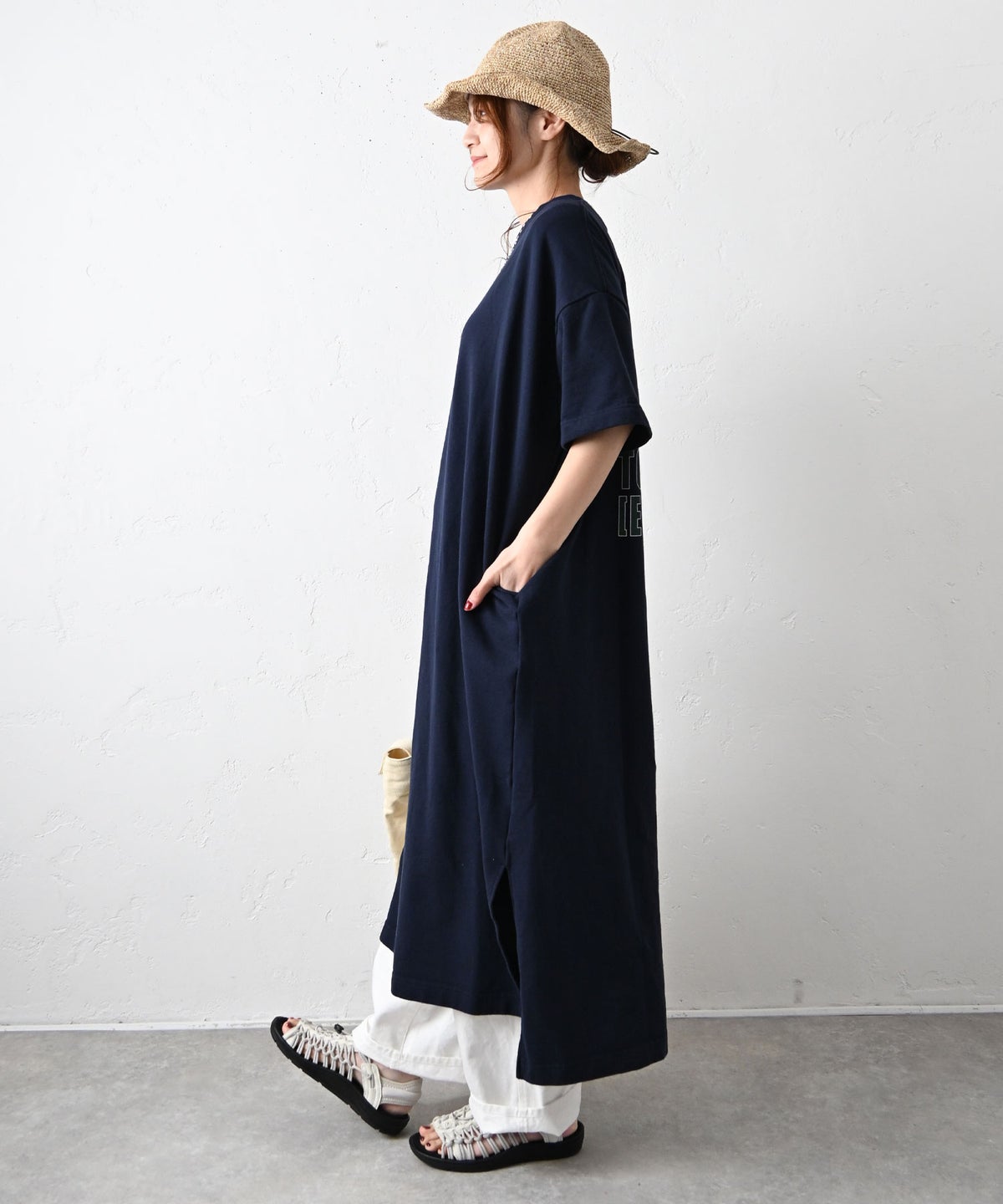 her.｜バックプリントミニ裏毛ワンピース [[131353H]][C]