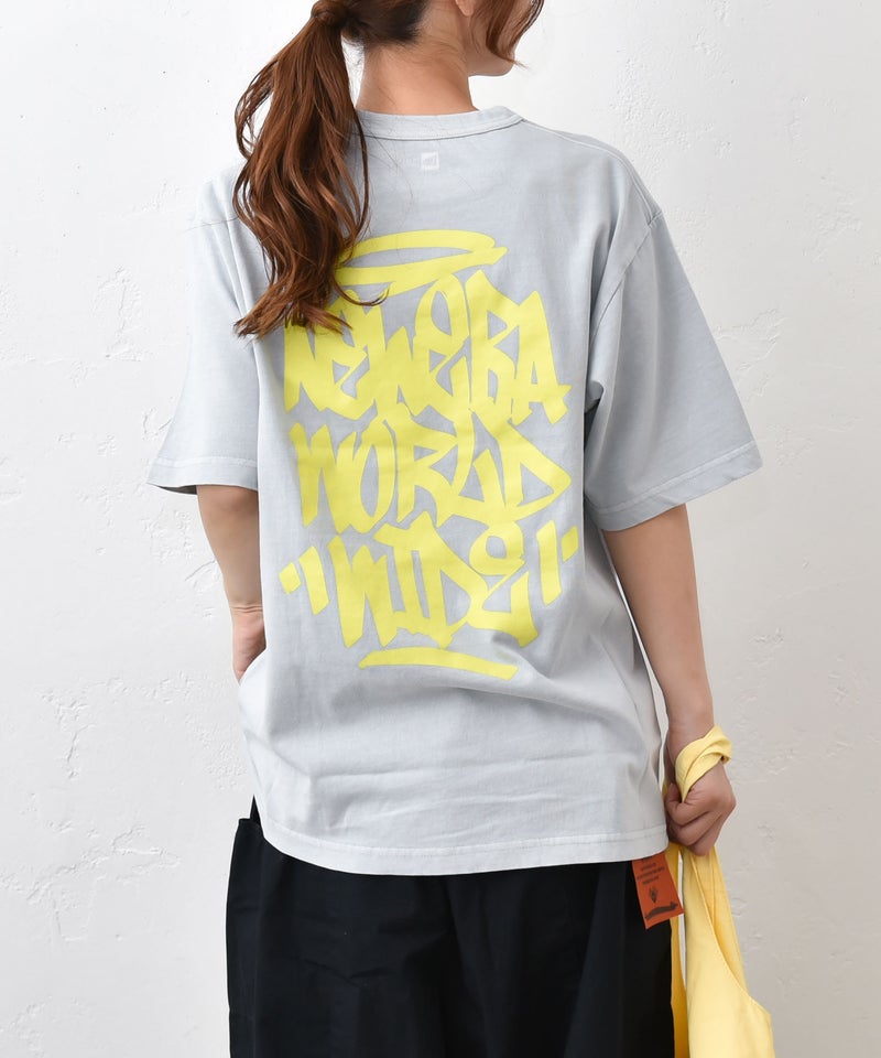NEW ERA｜SS GARMENT DYE CT TEE TAGGING GRY(バックプリントオーバーTee) [[14856687]][C]