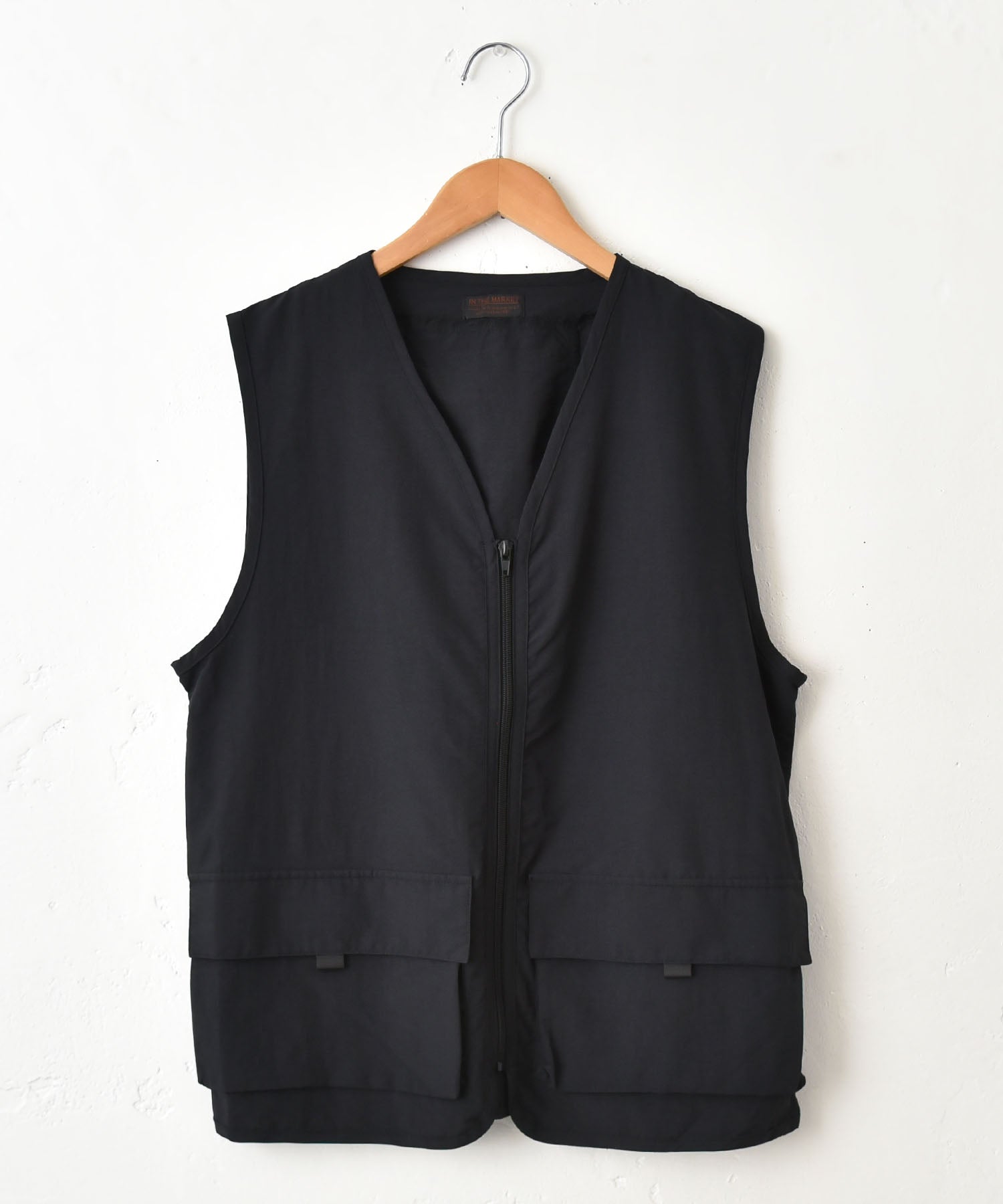 IN THE MARKET｜Vネックナイロンベスト [[C-2544]][C] | ma28 ONLINE STORE