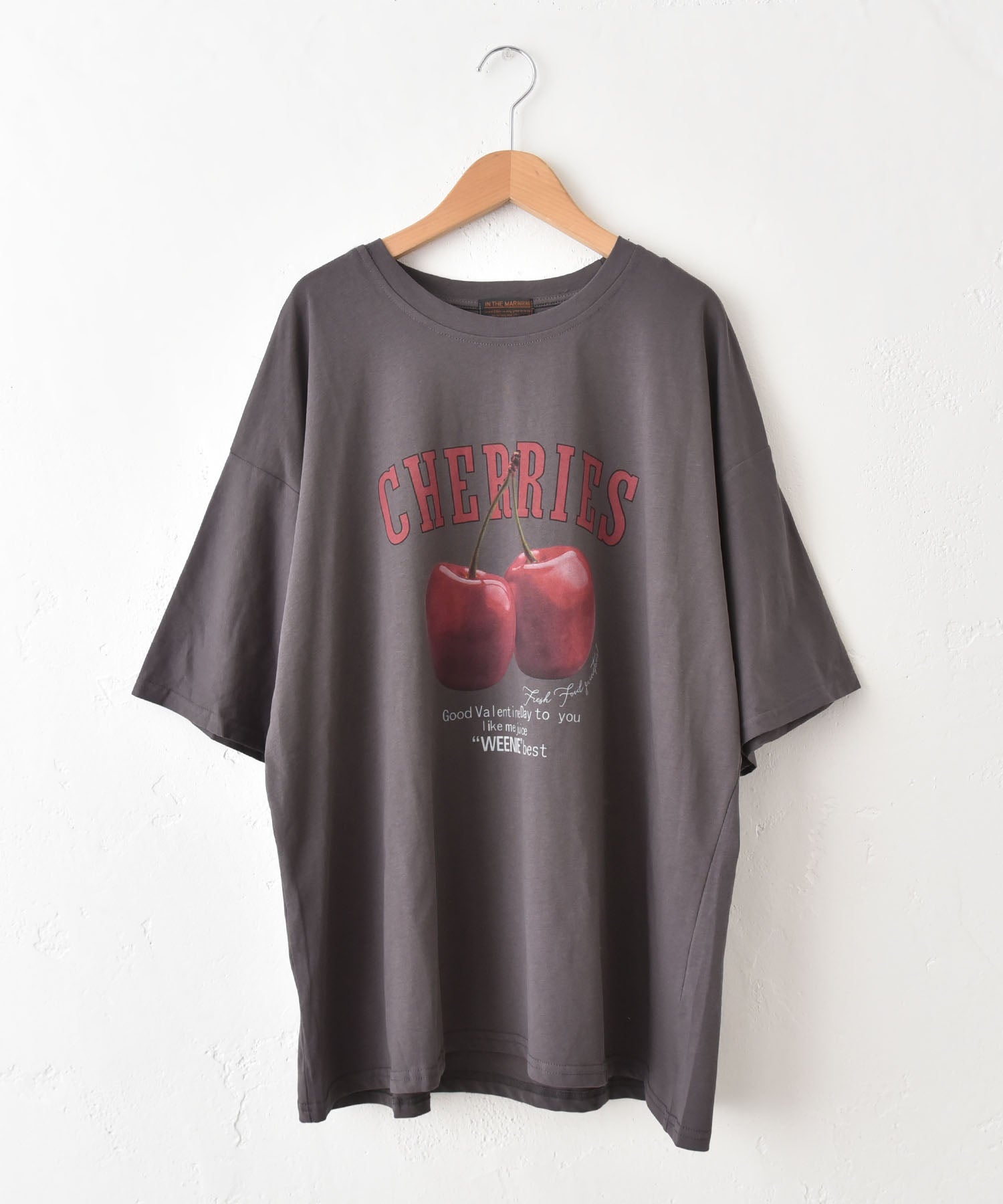 IN THE MARKET｜プリントBIG Tee (チェリー) [[71463021]][C] | ma28