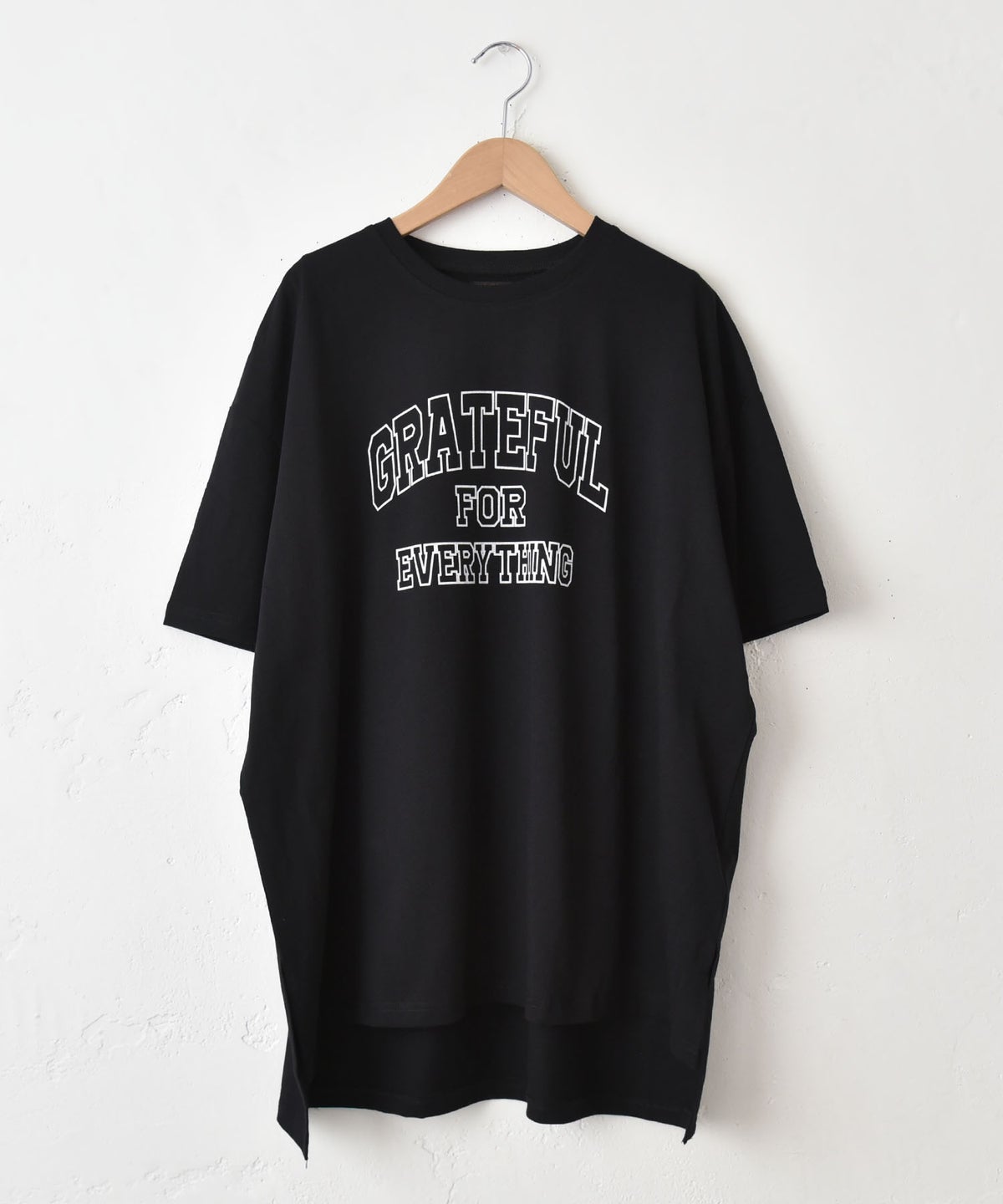 IN THE MARKET｜カレッジロゴBIG T [[C-2527]][C]